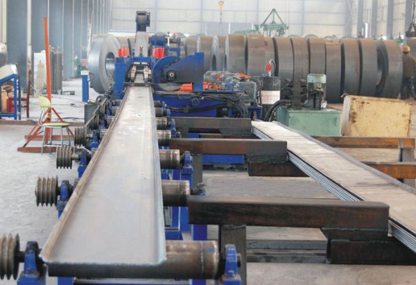 側(cè)板一次成型生產(chǎn)線(xiàn)